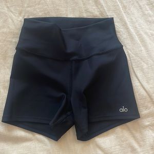 ALO High Waist Airlift Short